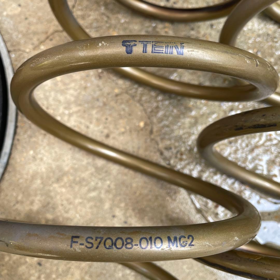 b*o様 プリウス30用TEIN サスペンション スプリングハイテック