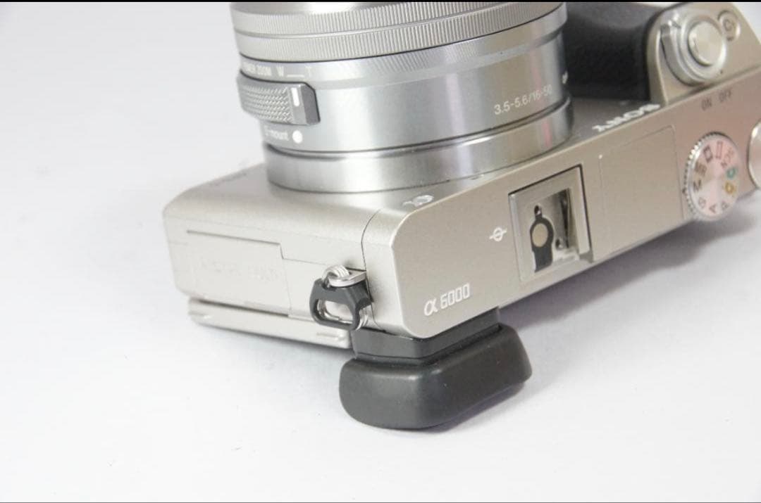 SONY a6000 ILCE-6000Lパワーズームレンズキット［シルバー］