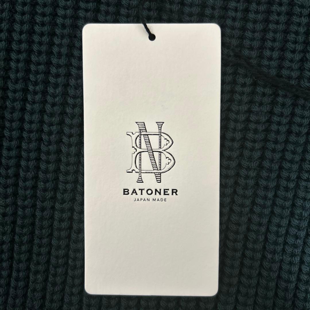 じ*ち様 BATONER シグネチャータートルネックニット ダークグリーン 2