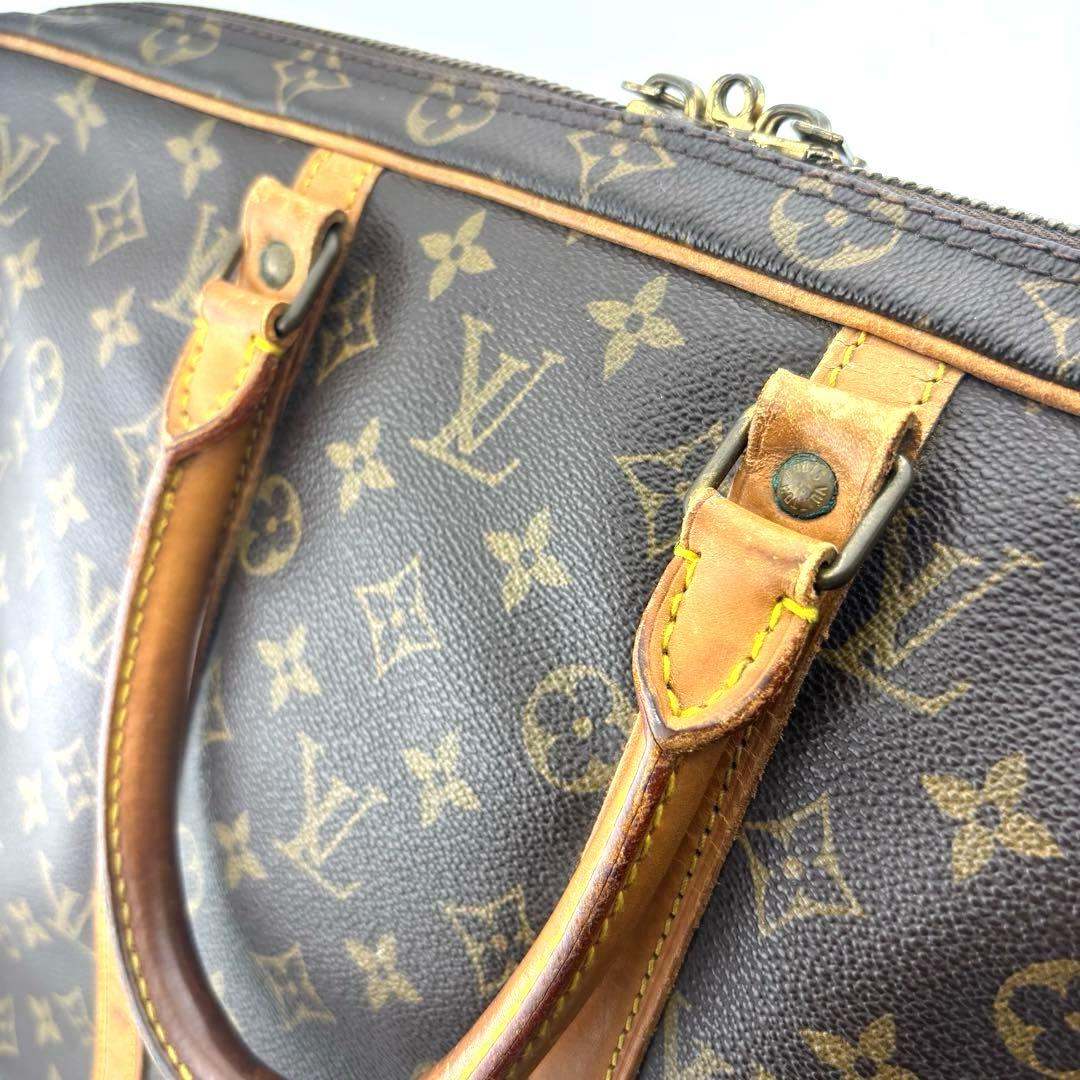 【美品】LOUIS VUITTON ポルトドキュマンヴォワヤージュ モノグラム