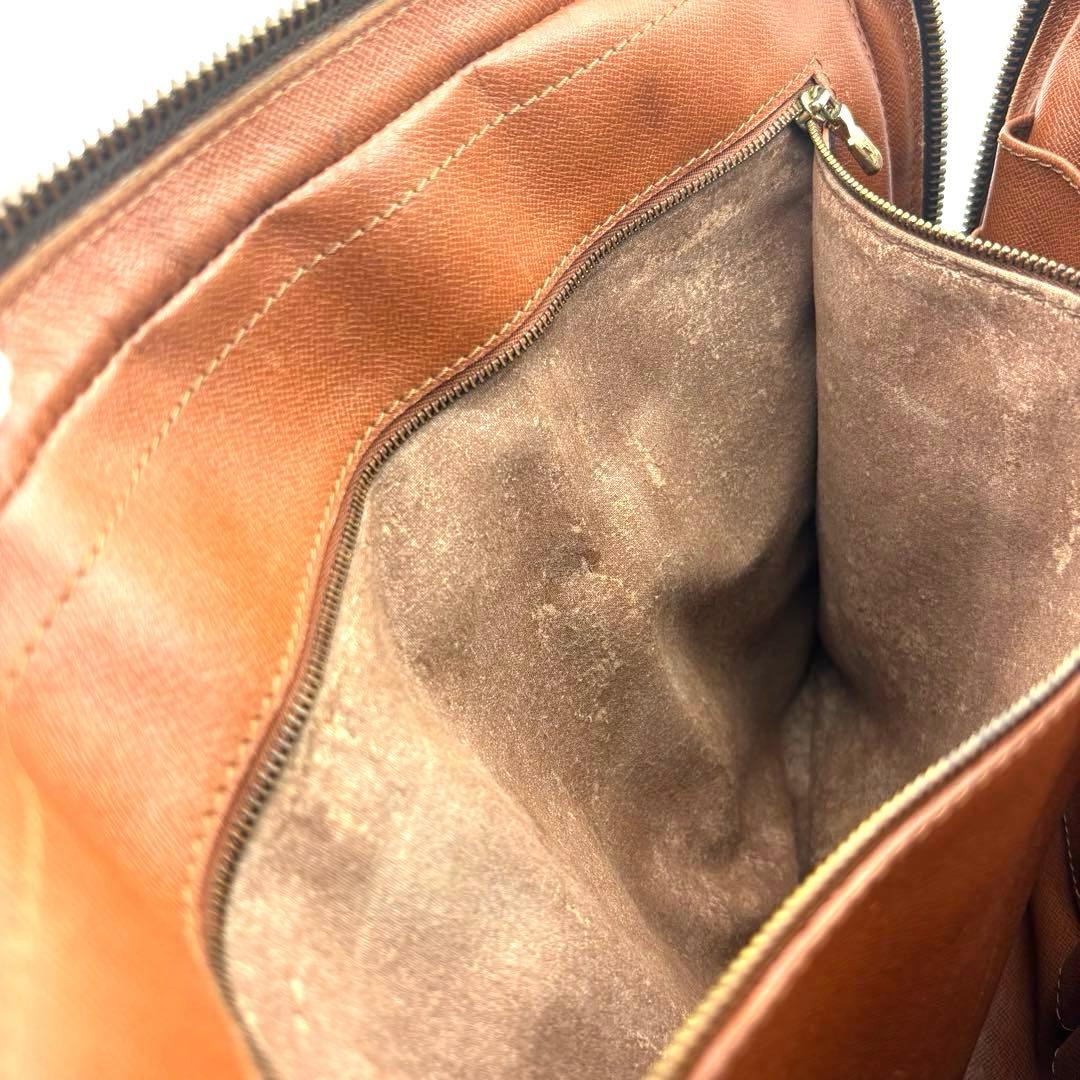 【美品】LOUIS VUITTON ポルトドキュマンヴォワヤージュ モノグラム