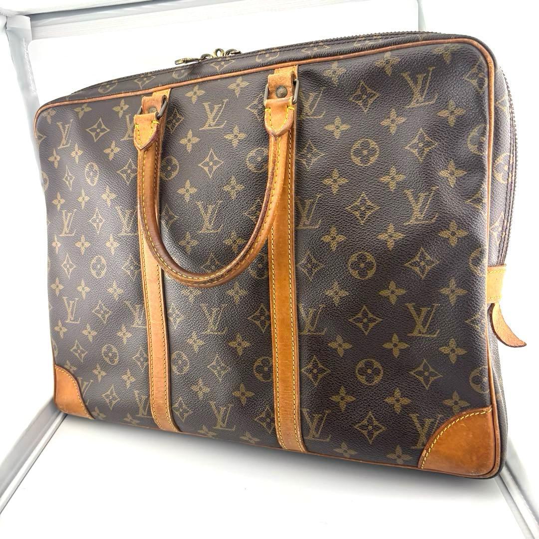 【美品】LOUIS VUITTON ポルトドキュマンヴォワヤージュ モノグラム