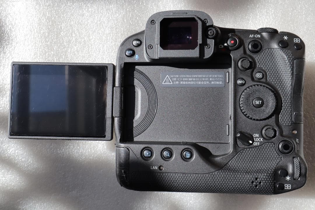 Canon EOS R3 ボディ（箱、他付属、美品）予約済み