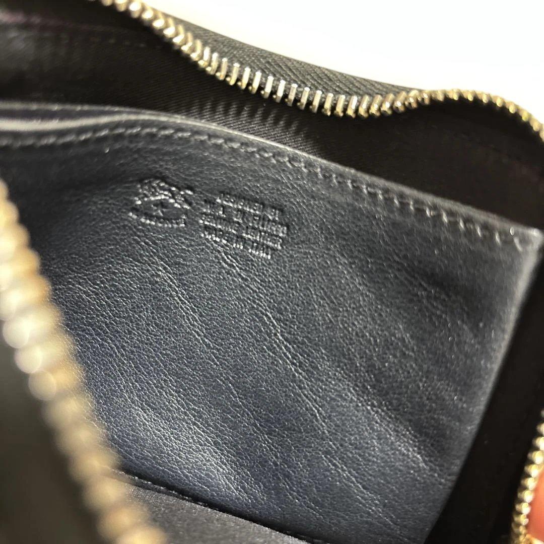 イルビゾンテ　黒 レザー ケース エンボスロゴ