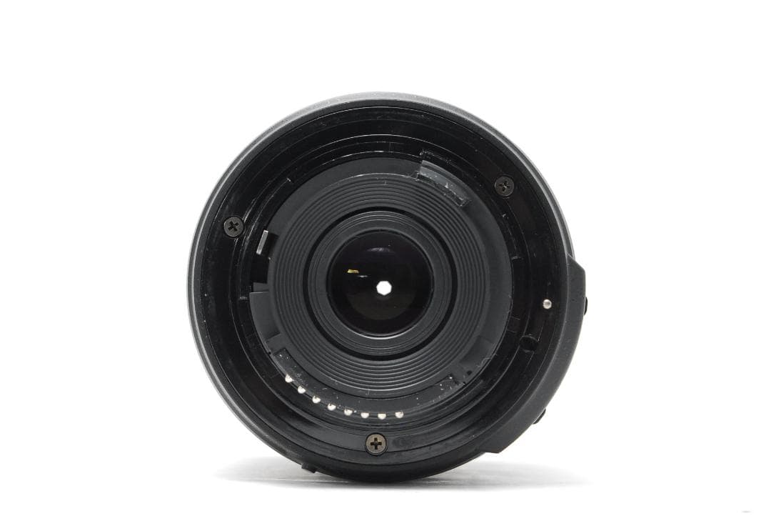 【新品級美品】Nikon D3300 高精細2416万画素 動画撮影 小型軽量