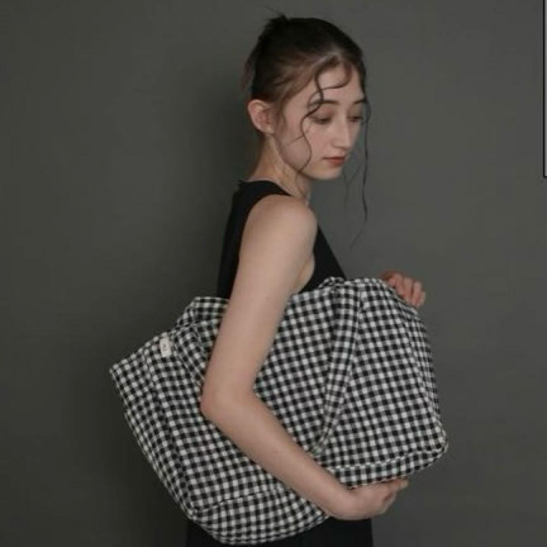 【新品未使用】clastellar マザーズバッグ NUBI BAG
