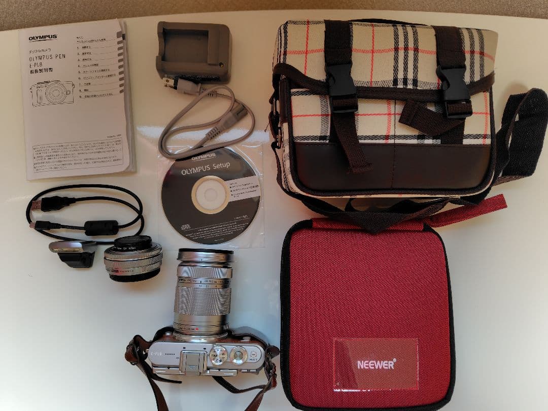 OLYMPUS PEN E-PL8 ミラーレス一眼　注意文有り