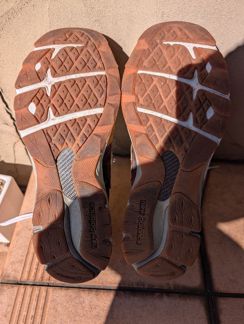 new balance 770.9 ブラウン/イエロー スニーカー、28.5cm