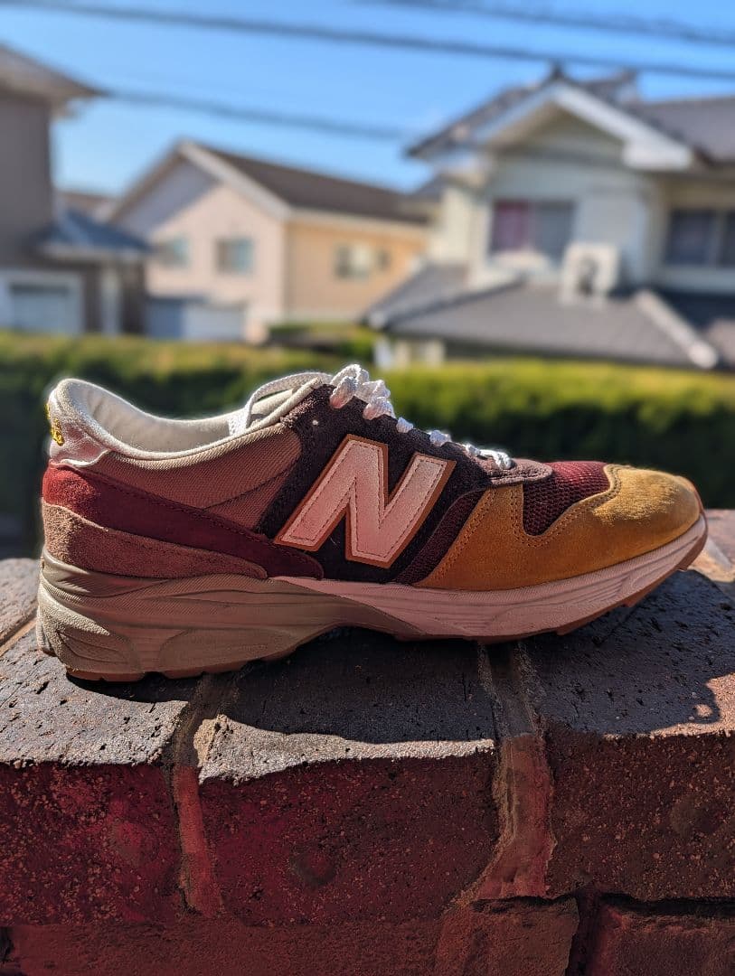 new balance 770.9 ブラウン/イエロー スニーカー、28.5cm