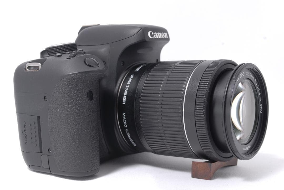 【Wi-Fi搭載】Canon Kiss X8i ダブルズームセット★自撮りOK