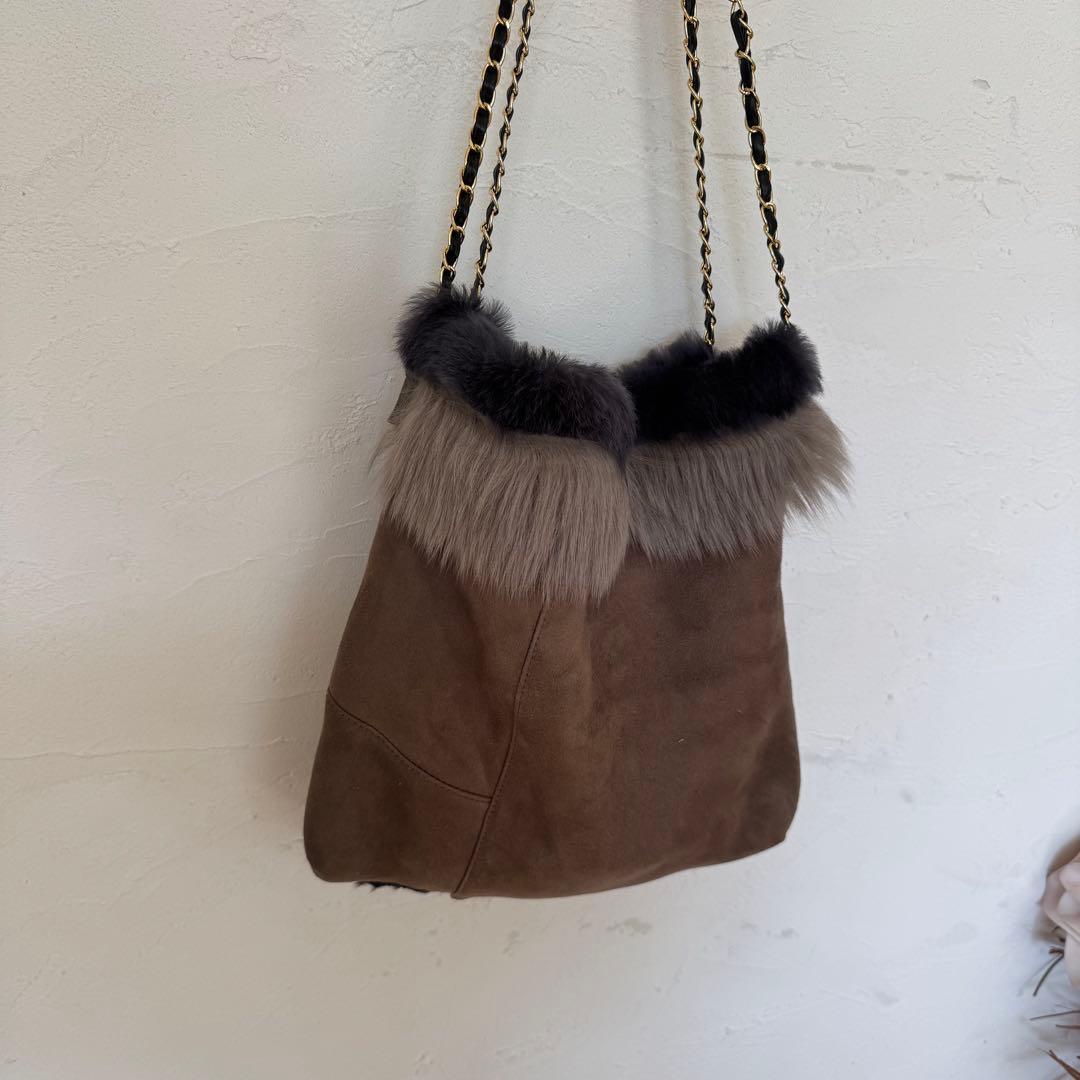 美品❗️羊革シープスキン　ボア　チェーンショルダーバッグ　リバーシブル可
