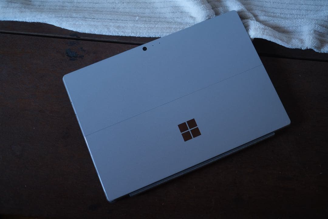 Microsoft Surface Pro 6 タイプカバー・ケース・充電器付