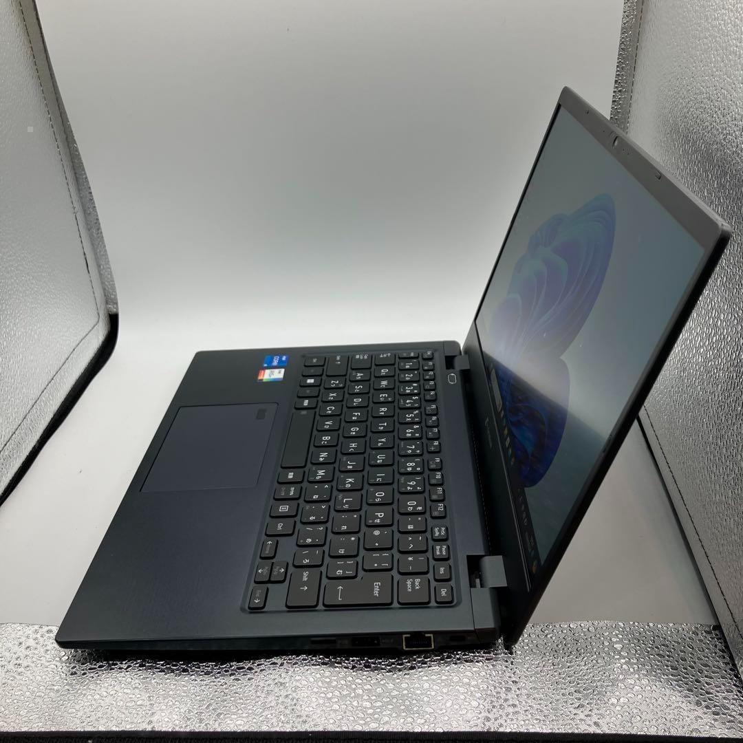 美品 超軽量 Dynabook 最上位 11世代 i5 16GB SSD