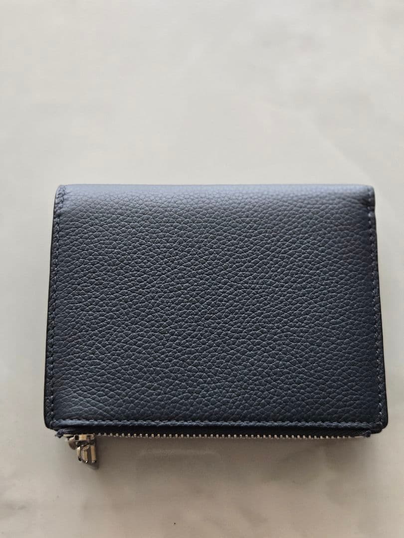 ロエベ アナグラム スリムコンパクトウォレット 二つ折り オニキスブルー