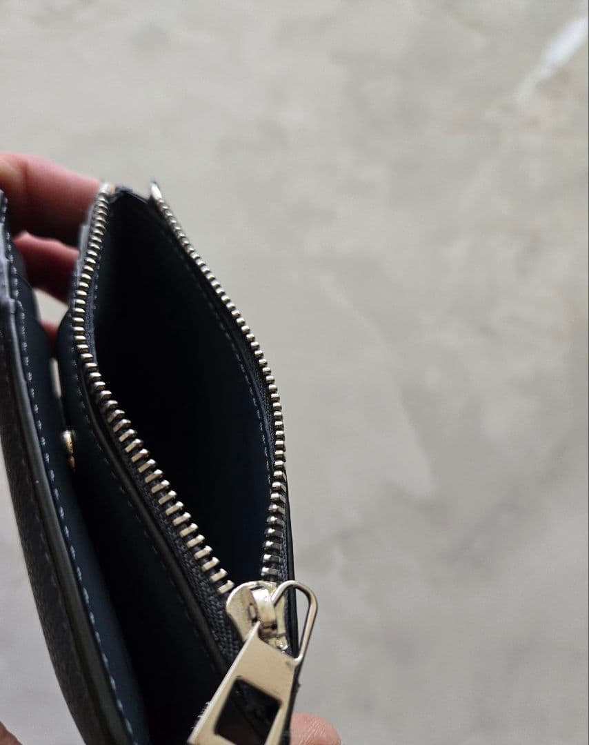 ロエベ アナグラム スリムコンパクトウォレット 二つ折り オニキスブルー