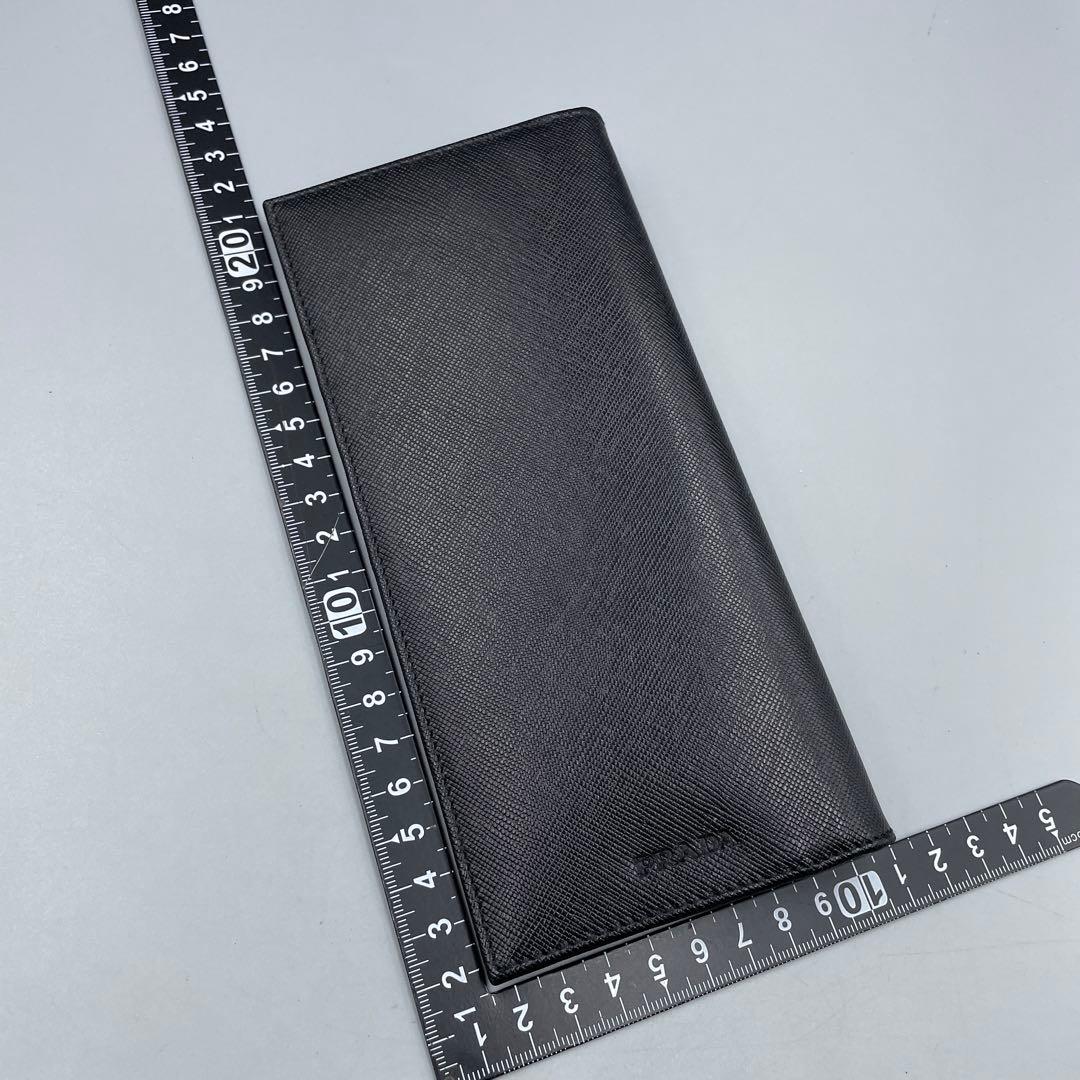 25未使用　PRADA ブラック 長財布 箱付き