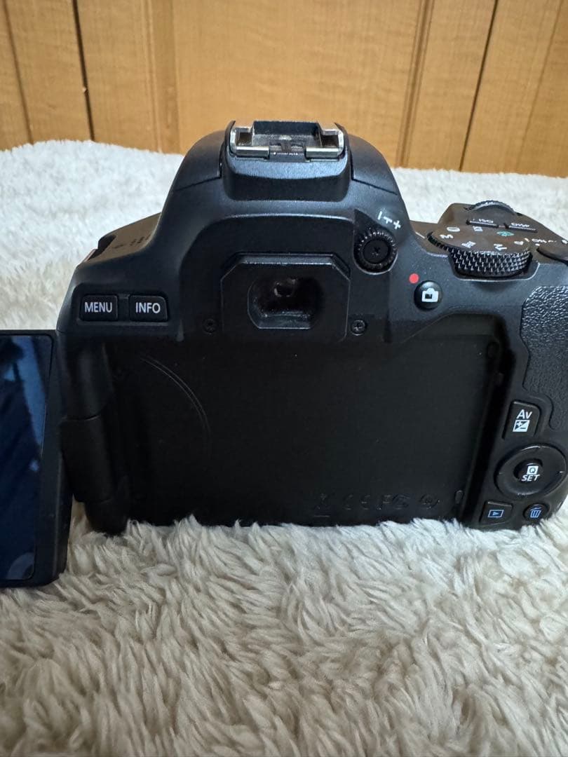 abc Canon EOS Kiss X10 ダブルレンズキット