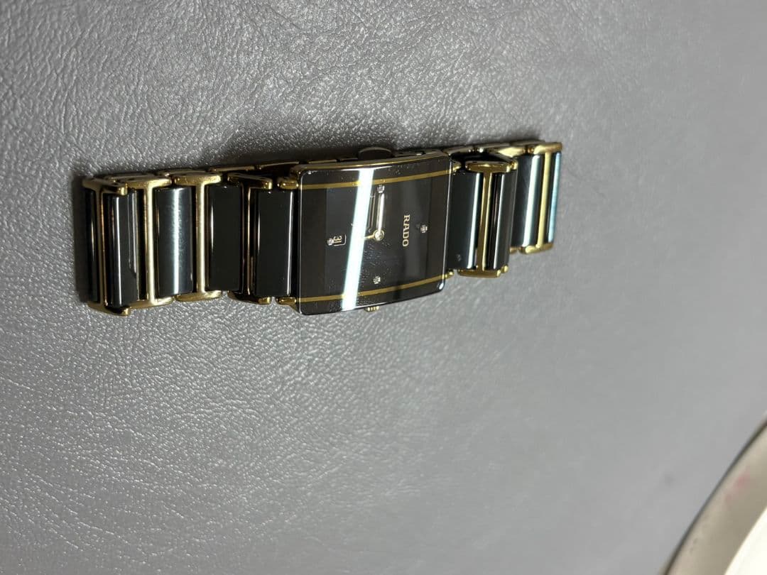 RADO jubilee クォーツ腕時計 黒金　ラドーダイヤ４P