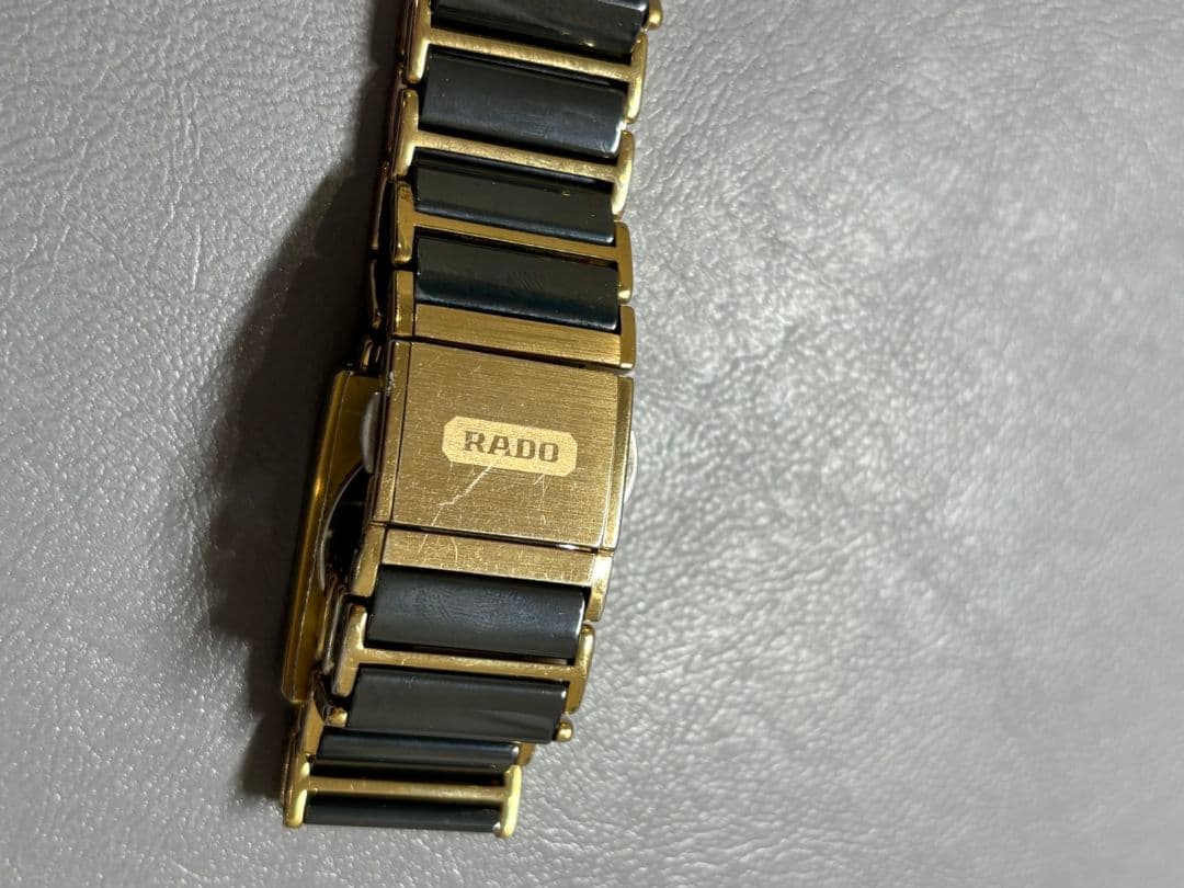 RADO jubilee クォーツ腕時計 黒金　ラドーダイヤ４P