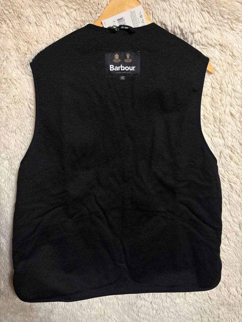 新品 タグ付きBarbour 黒 ファーライナー インナーベスト 42 ワイド