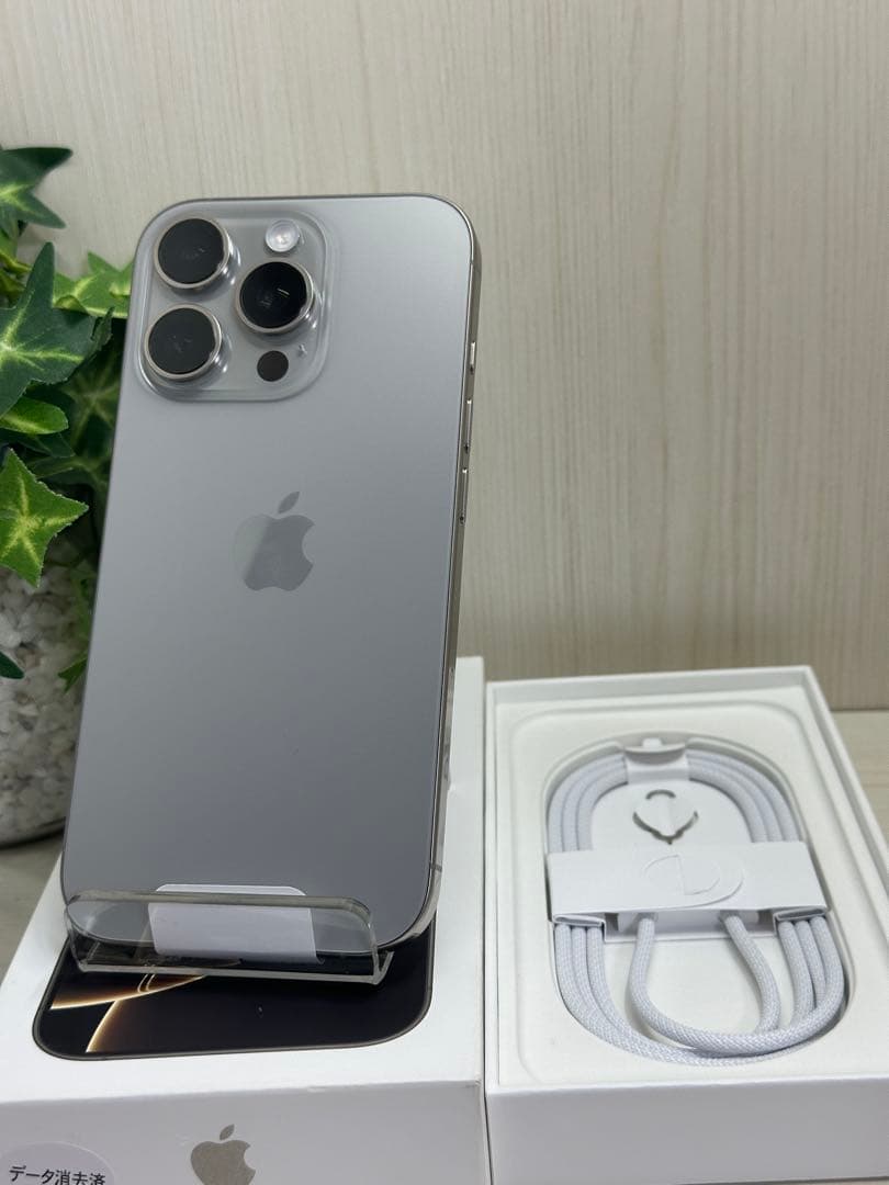 ✅【ほぼ未使用】⭐️iPhone 16 Pro ナチュラル❣️国内版・100％