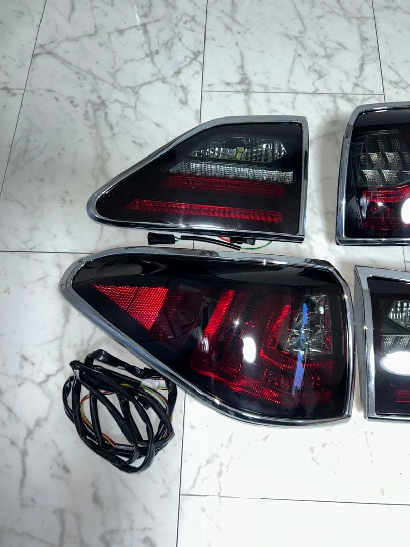 超美品10系レクサスRX ファイバーLEDテールクリスタルアイ 流れるウインカー