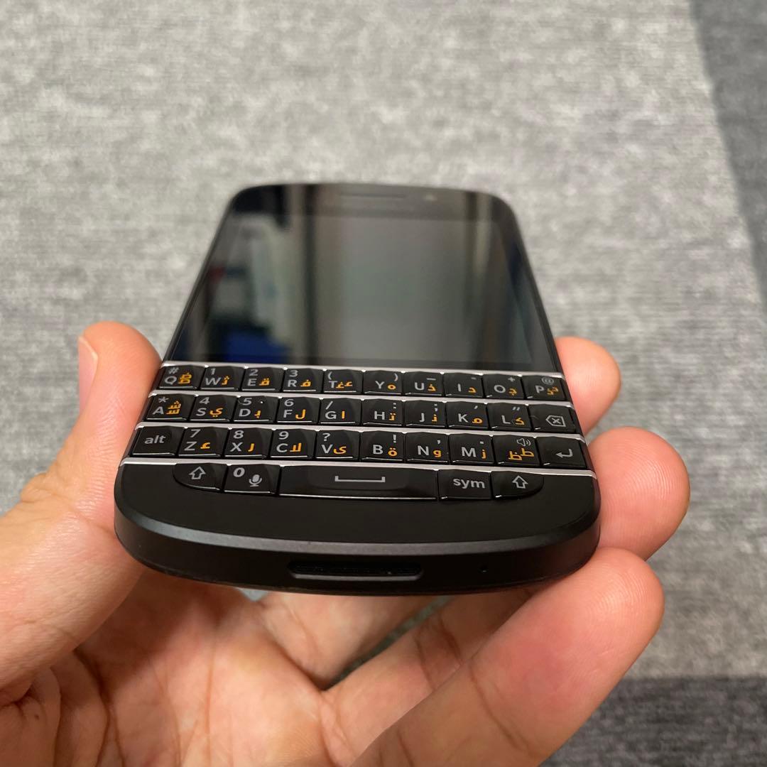 【美品】ブラックベリーQ10
