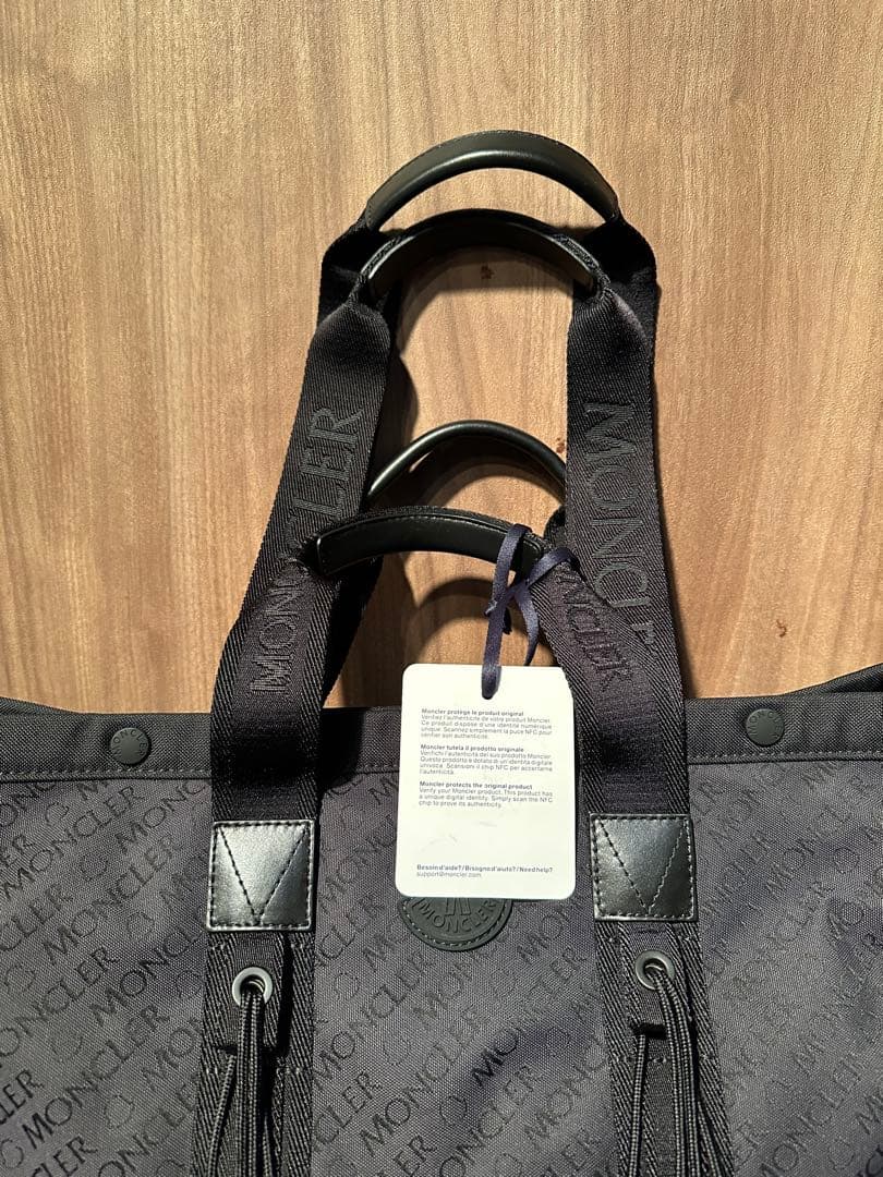 新品未使用　MONCLER Tech モンクレール ロゴ ナイロン トートバッグ