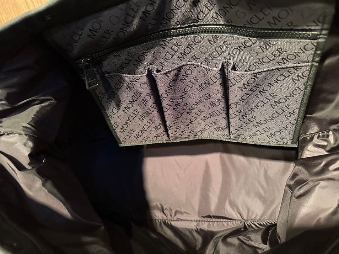 新品未使用　MONCLER Tech モンクレール ロゴ ナイロン トートバッグ