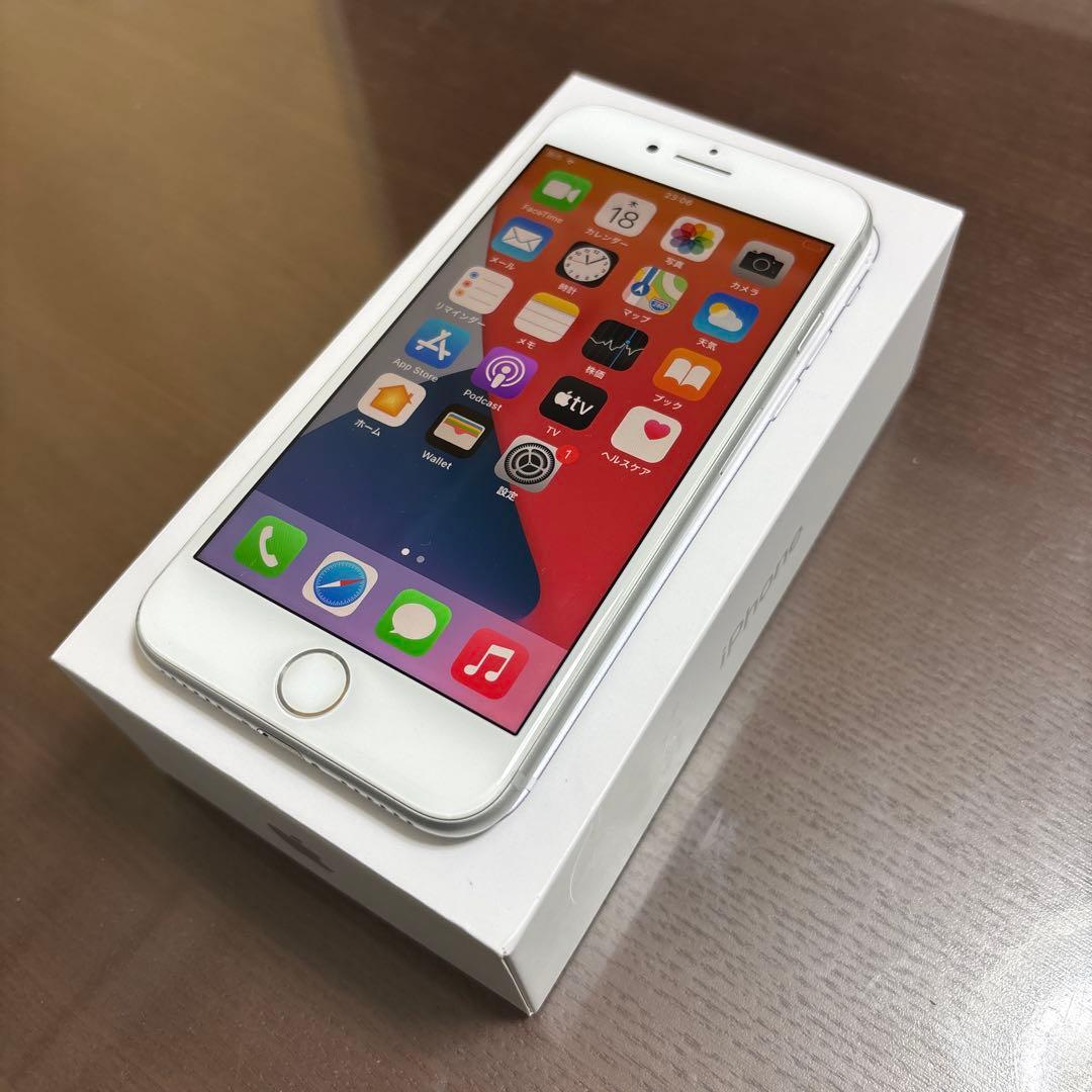 【美品】Apple iPhone8 ホワイト 64GB SIMフリー
