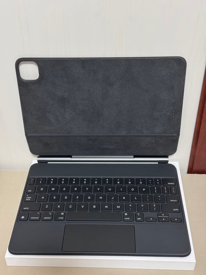 iPad 11インチ Magic Keyboard MXQU2LL/A US配列