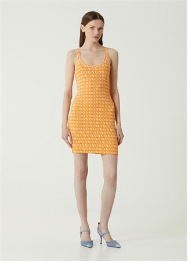 FENDI ロゴワンピース ドレス ノースリーブ 総柄