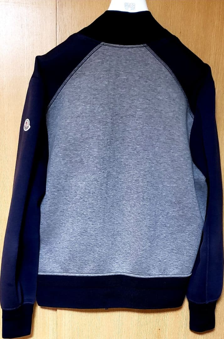 ＊くるみ＊　モンクレール　ブルゾン ジャンパー　MONCLERハンガー付