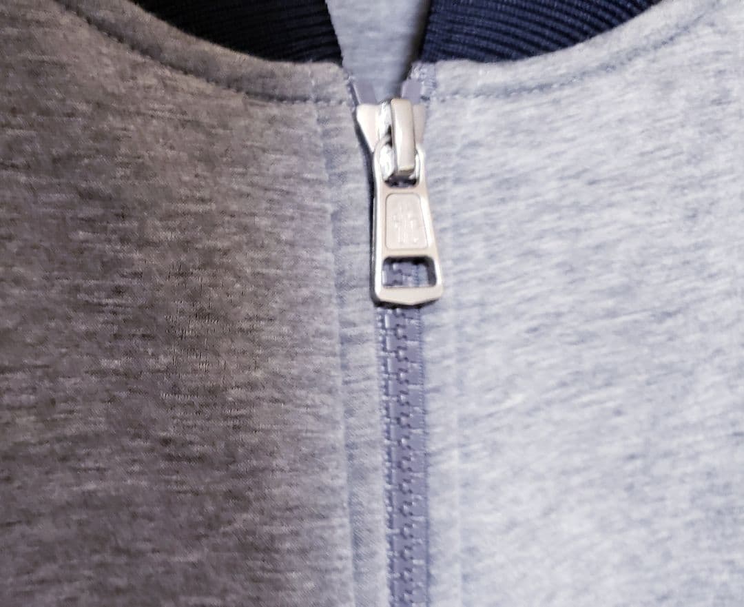 ＊くるみ＊　モンクレール　ブルゾン ジャンパー　MONCLERハンガー付