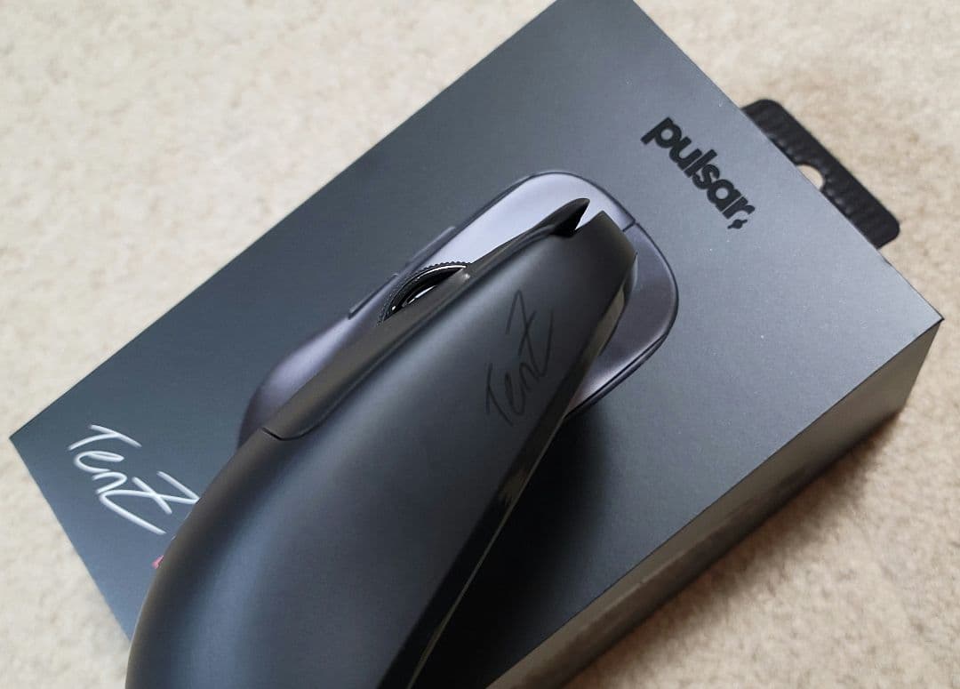 Pulsar TenZ Signature Edition ゲーミングマウス