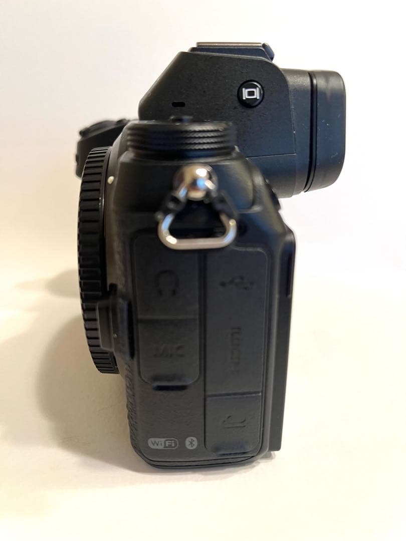 Nikon Z 6 、バッテリー、ストラップ、22,500ショット、レリーズ付