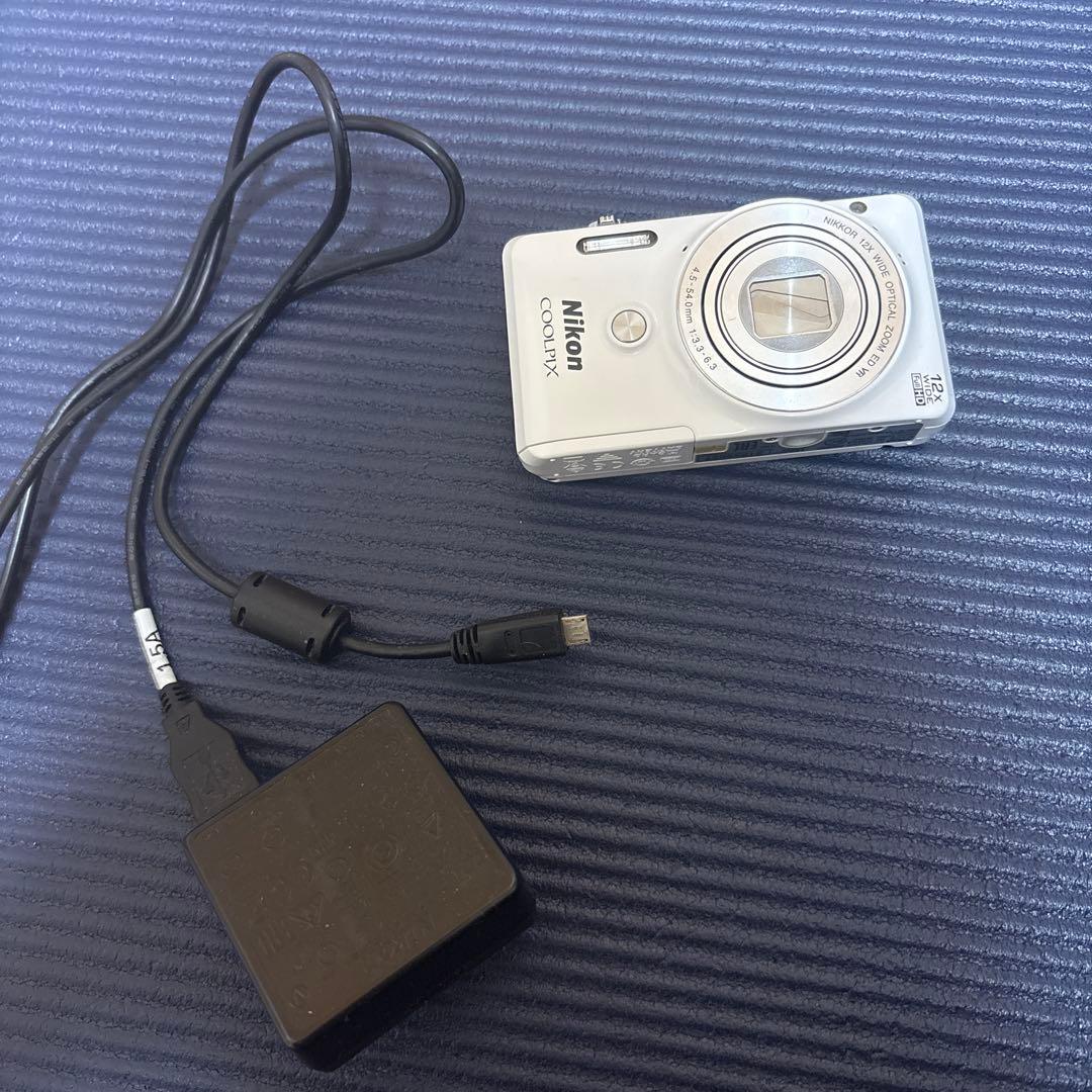 Nikon COOLPIX コンパクトデジタルカメラ