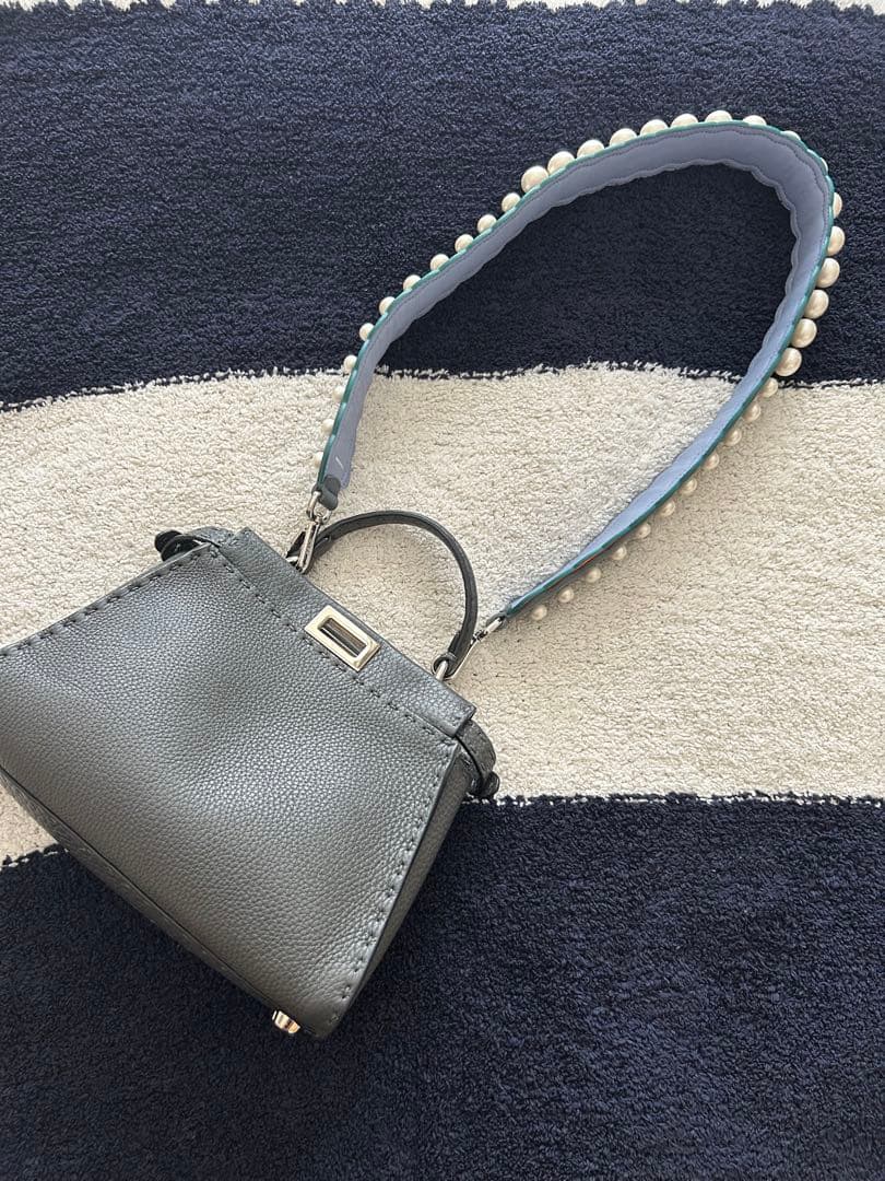 Fendi ストラップユー　パール