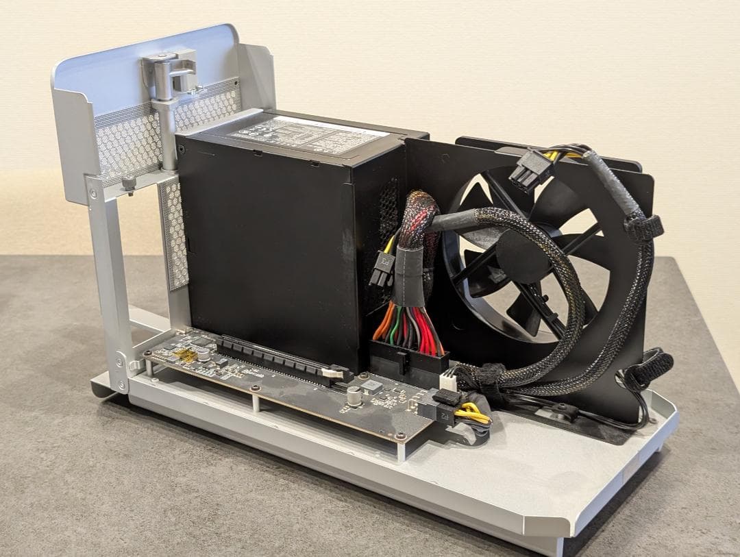 Razer Core X Mercury 外付けGPUボックス eGPU