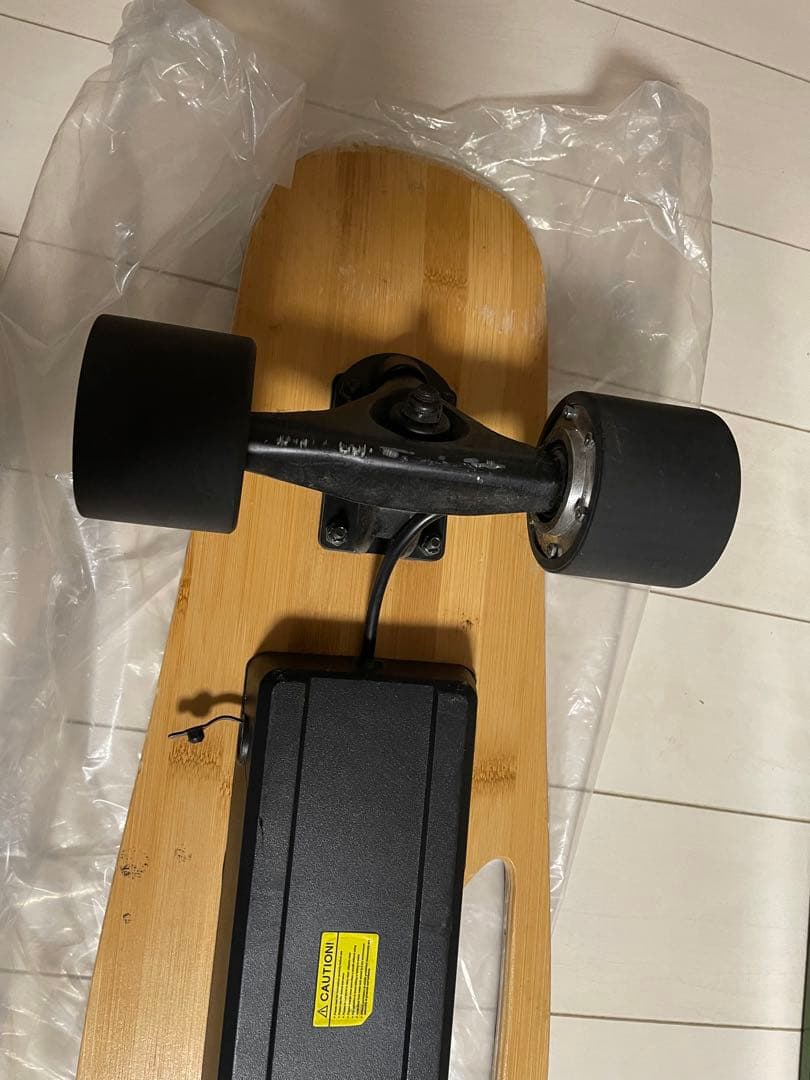 エレクトリックスケートボード　電動スケートボード