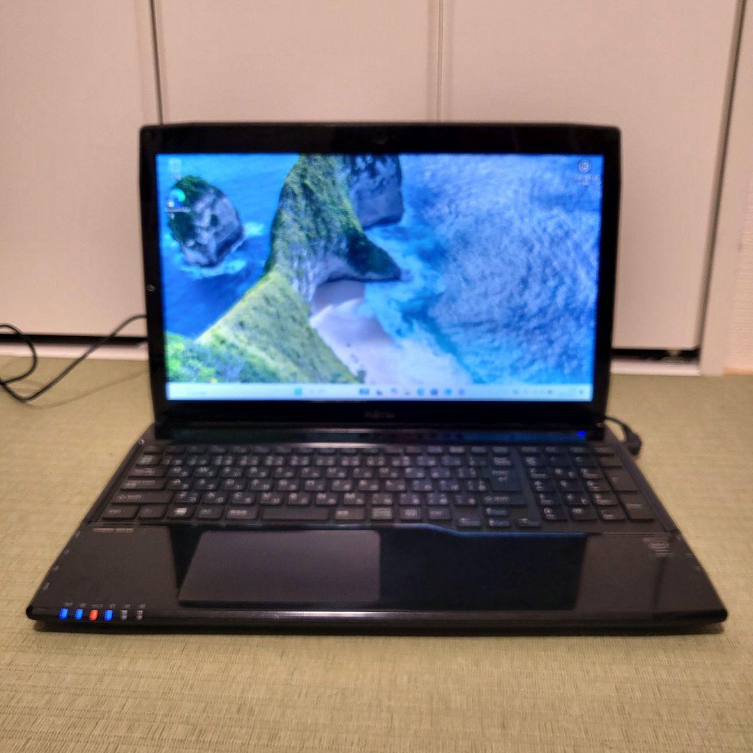 富士通ノートPC i7/8GB/SSD256GB Office2024 訳あり