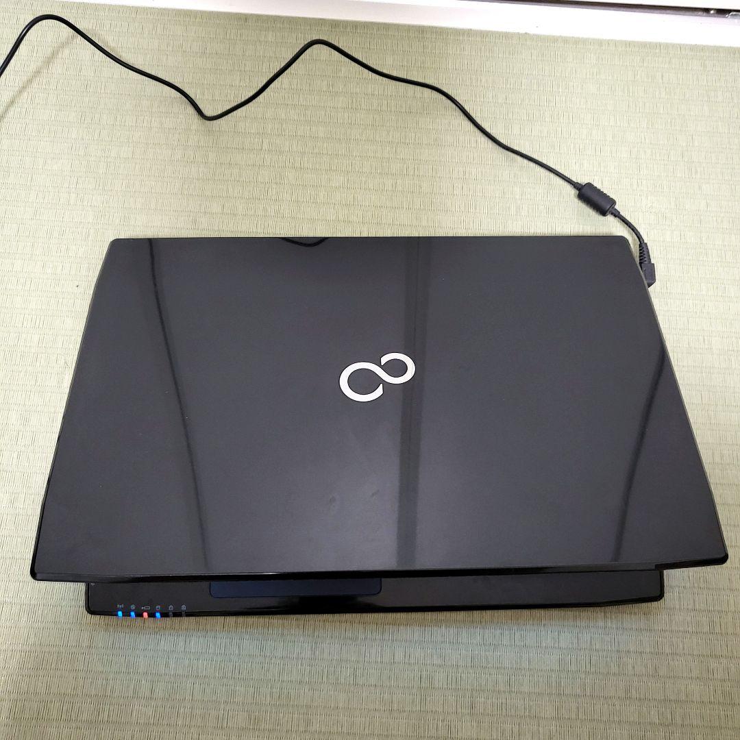 富士通ノートPC i7/8GB/SSD256GB Office2024 訳あり