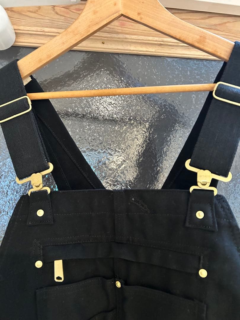 ア*ア様 美品訳ありカーハート　ブラック　ダック地オーバーオール W36×L30