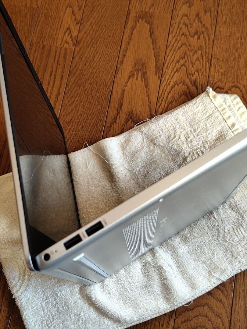 HP シルバー 15インチ 12世代 i5 16GB 512GB 美品♪