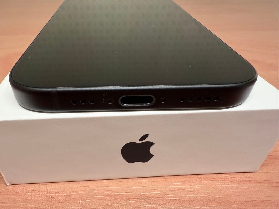 iPhone 15 128GB Apple Store購入 SIMフリー