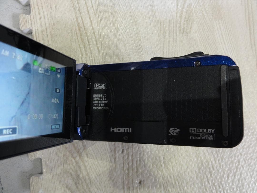 美品　JVC ビクター ビデオカメラ GZ-B800 ブルー