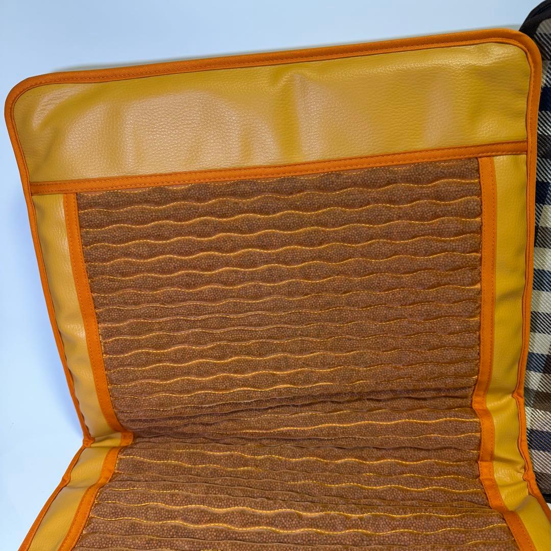 【極美品】ほぼ未使用✨一度のみ使用　海化石岩盤浴　ほぐしマット　カバン付き