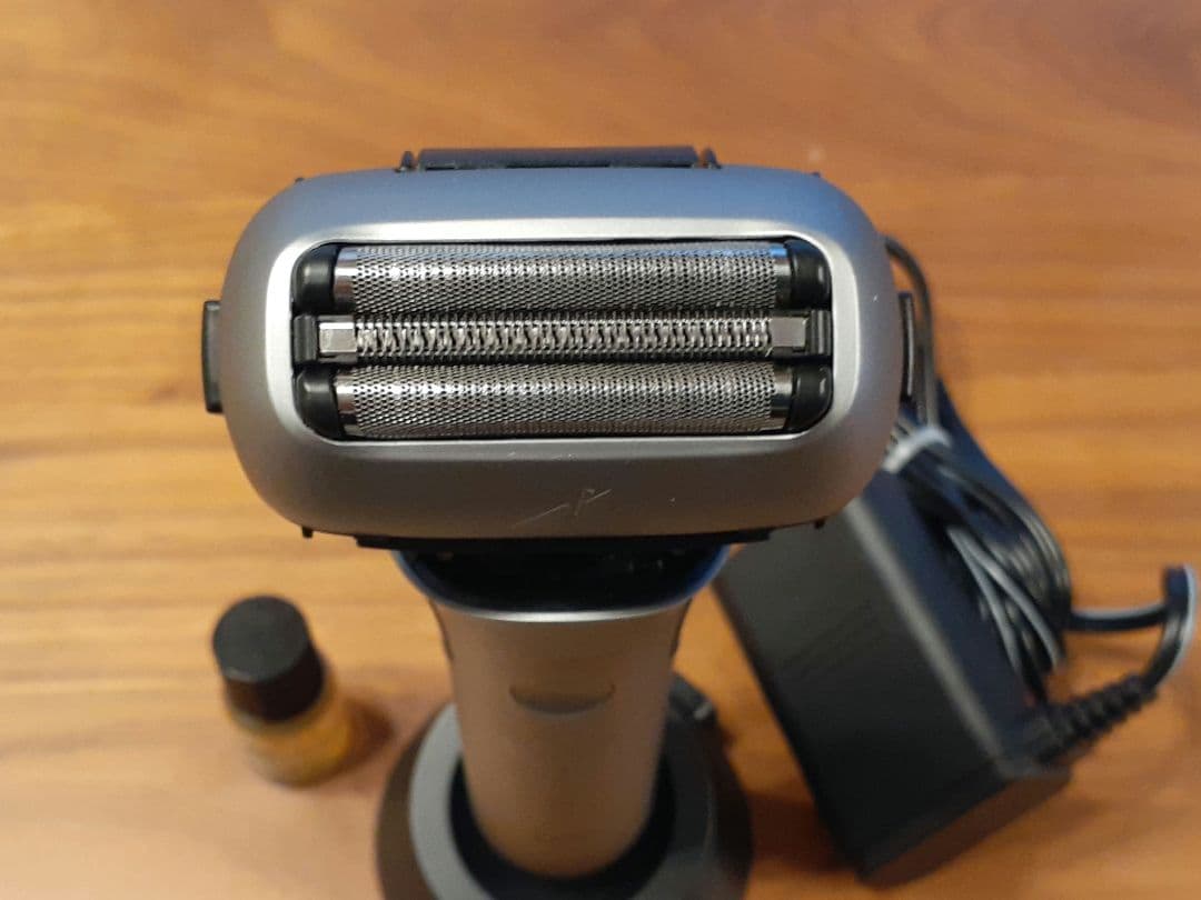 パナソニックシェーバー ラムダッシュ ES-LT6Q