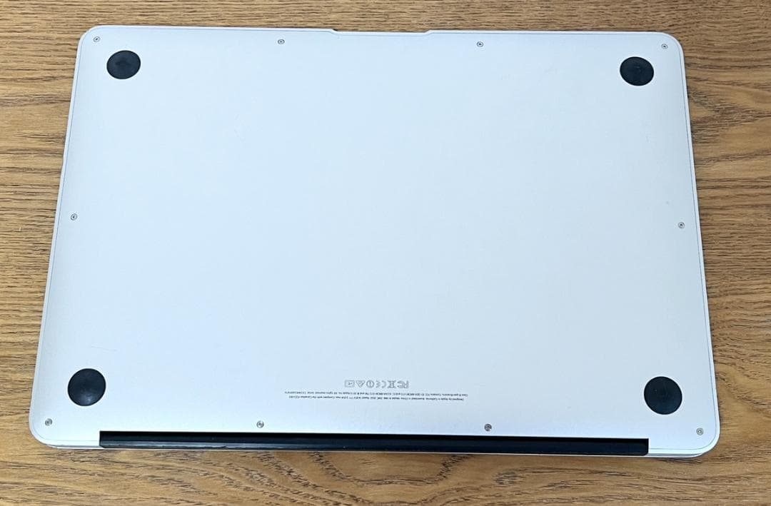 【送料無料】MacBook Air 13 i5 8GB SSD256GB AC付