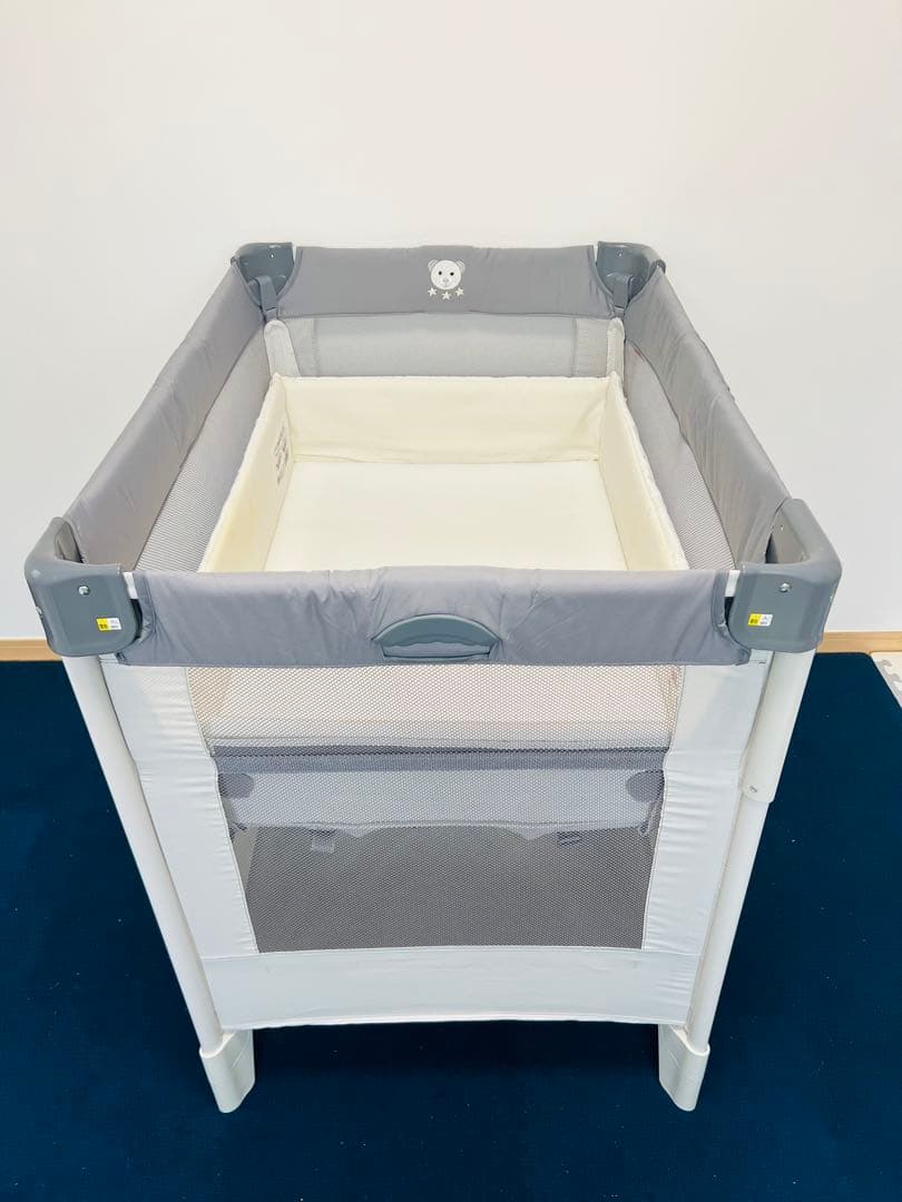 アップリカ　ココネルエアー　折りたたみベビーベッド